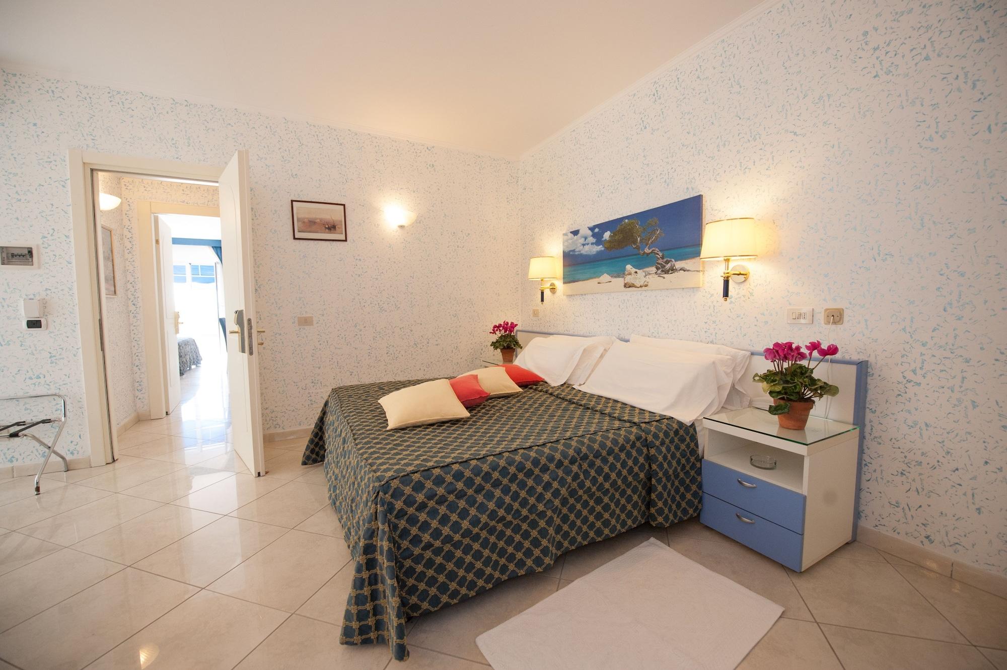 Weber Ambassador Hotel Capri